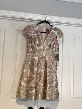 Vince Camuto Women Boat Neck Dress, Size 8, Color Pink, Green, Gold NWT